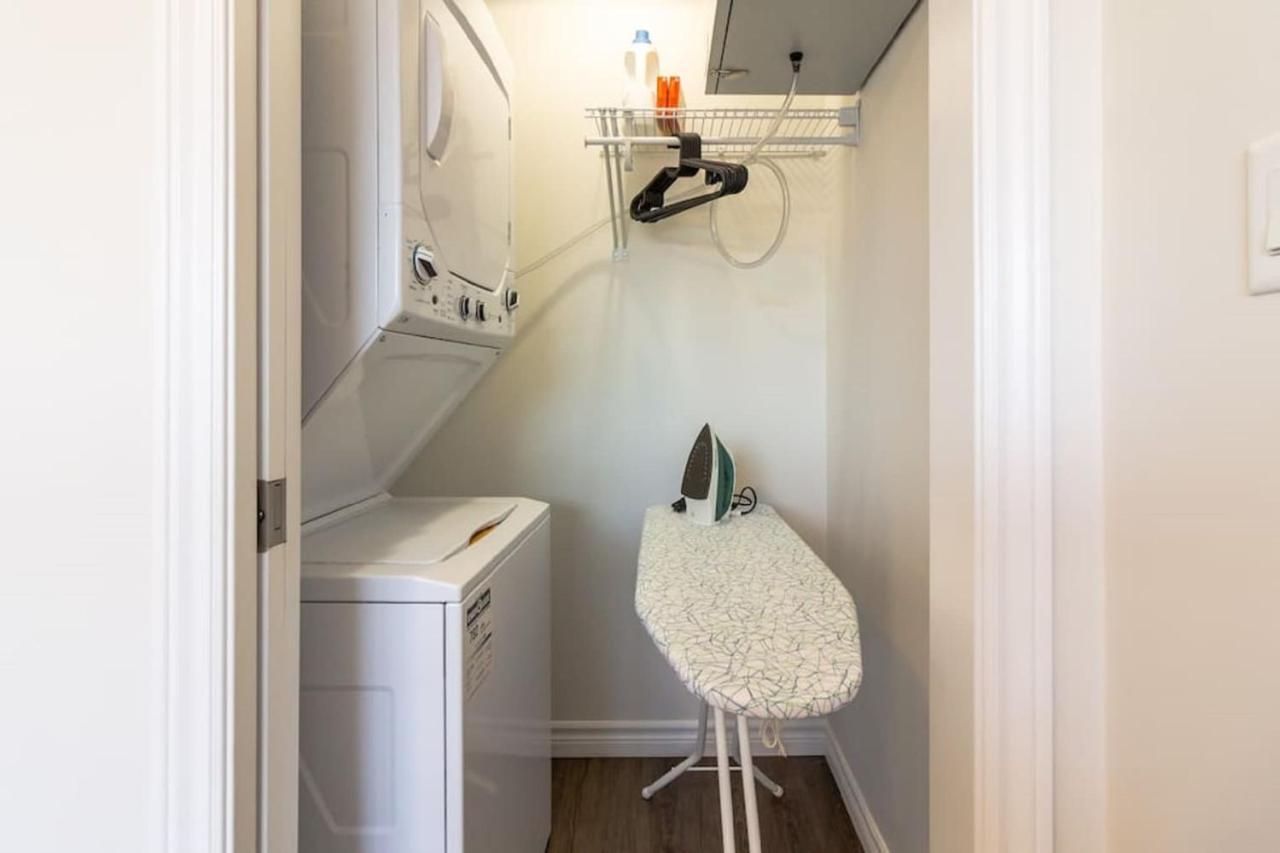 Newly Renovated Modern Condo Near Hospital, Unb Patio & Parking Coffee Saint-Jean Extérieur photo