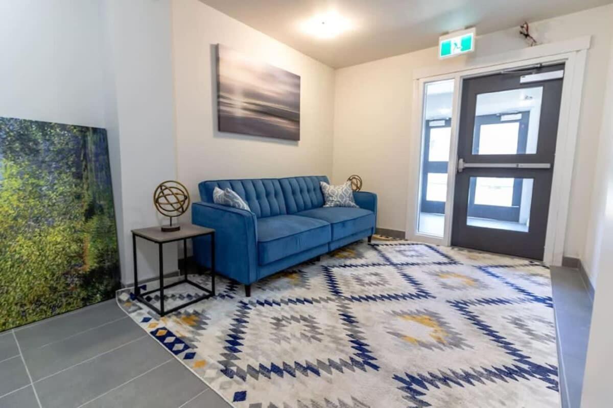 Newly Renovated Modern Condo Near Hospital, Unb Patio & Parking Coffee Saint-Jean Extérieur photo